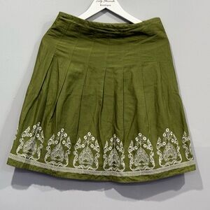 Ann Taylor Petite Olive Green Embroidered A-line Skirt Size 4P